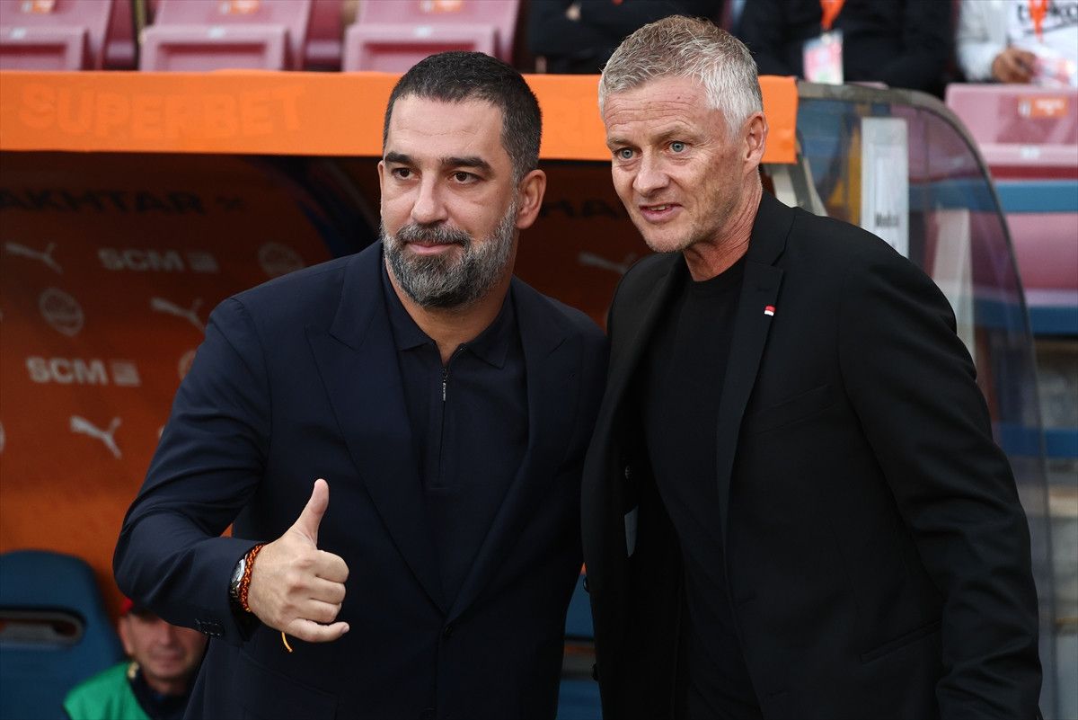 ole gunnar solskjaer gorevime devam ediyorum 0 P4PwGpZw