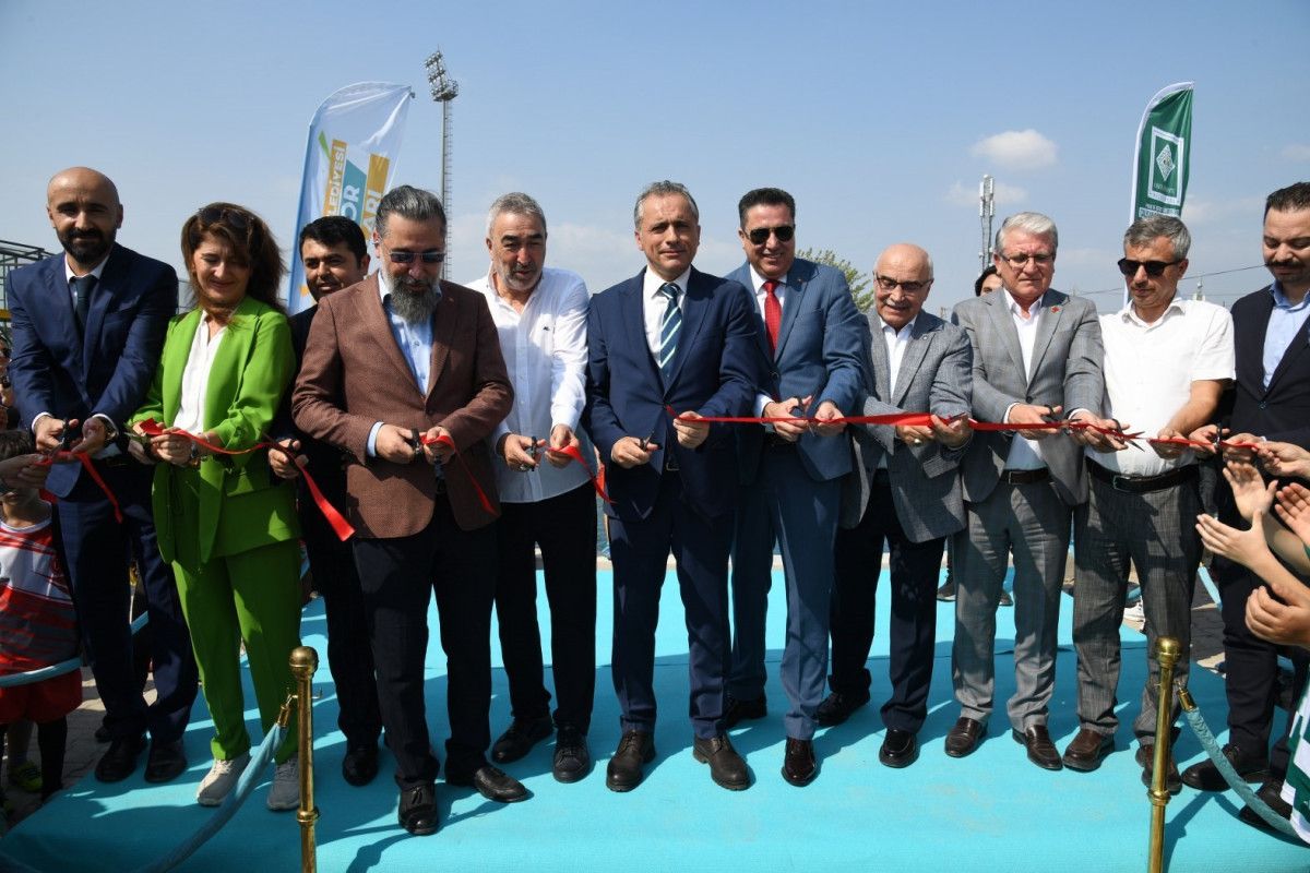 osmaniyede genclik merkezi samet aybaba nostaljisiyle acildi 2 CAYbv6J8