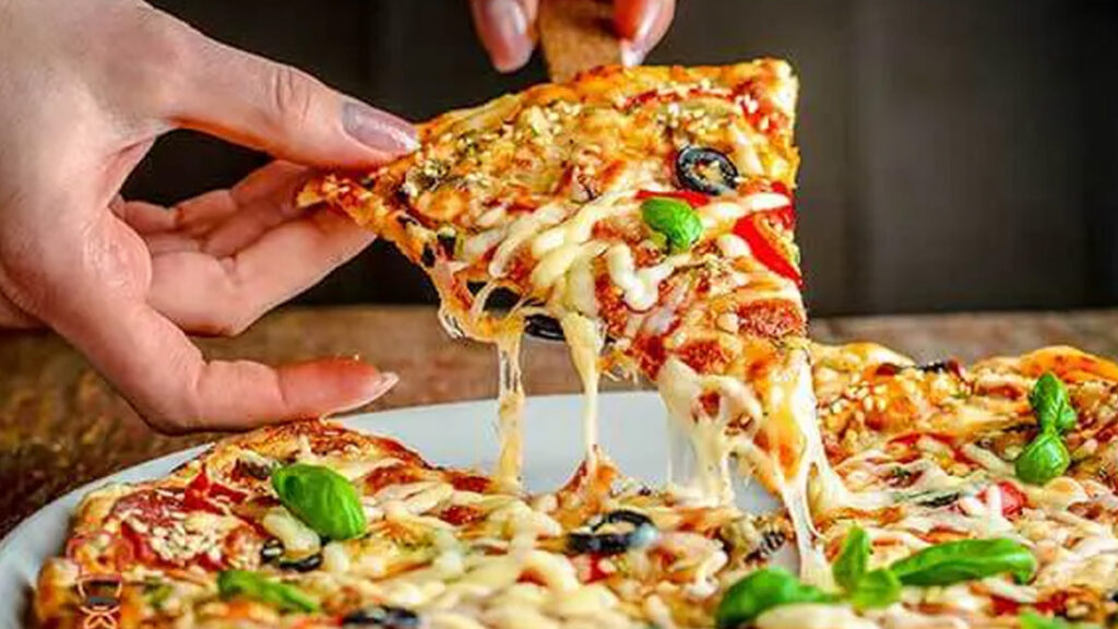 pizza zincirinin subeleri kepenk indiriyor 74 subesi tamamen kapandi NV78NlDX