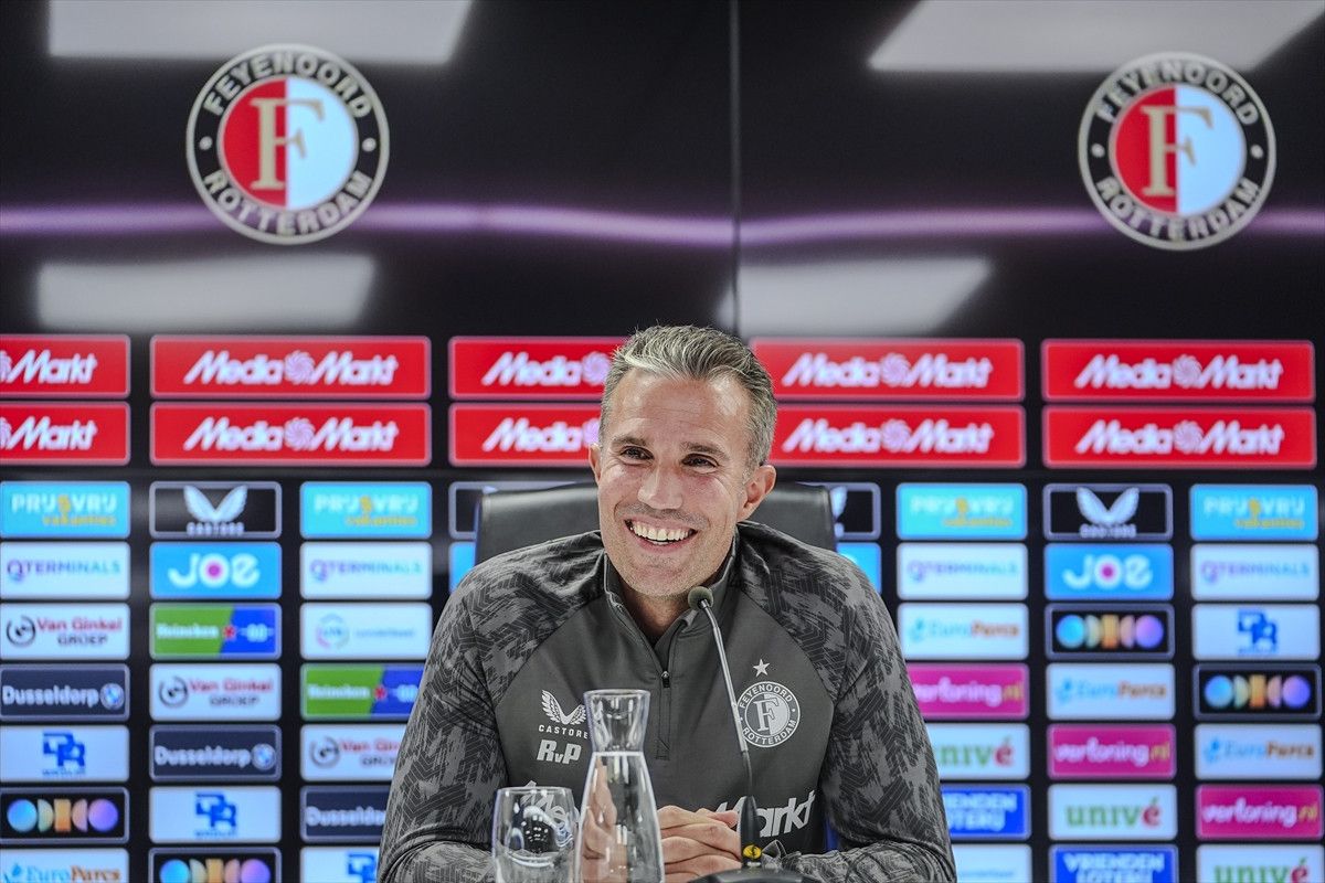 robin van persie icimden bir ses fenerbahce ile eslesmemizi istiyordu 0 isJ5azbl