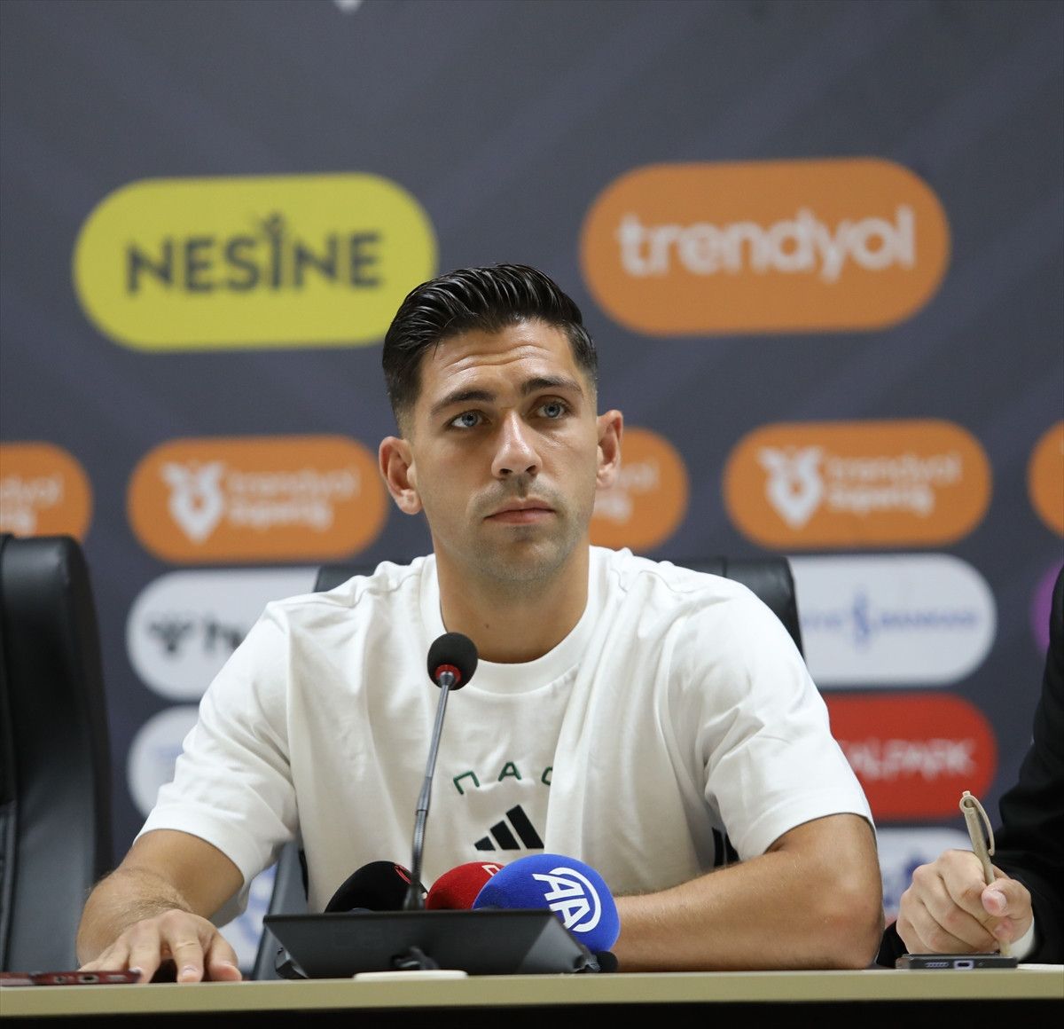 rui vitoria yuksek tansiyonlu maclar oynamaya aliskin bir takimiz 3 OyQYDLJP