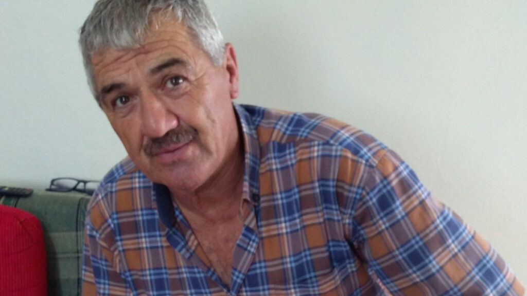 sakaryada ciktigi erik agacindan dusen adamdan aci haber iJpjZD1d