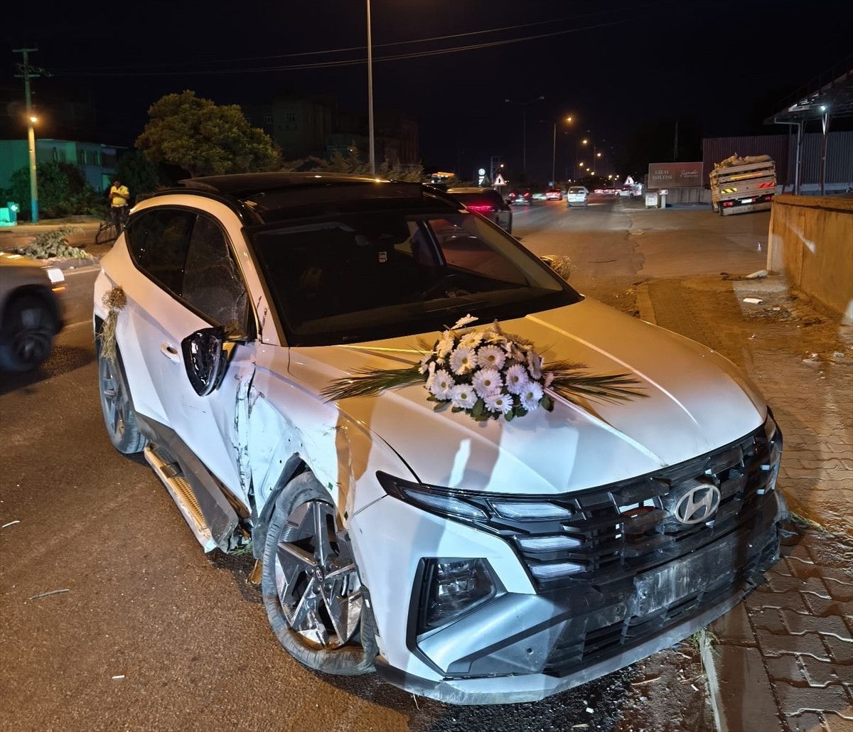 samsunda dugun konvoyunda kaza gelin ve nedimesi yaralandi 3 prLhkISN