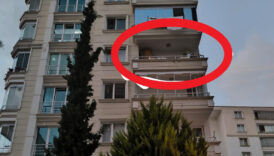 Samsun'da kedisini yakalamaya çalışan çocuk 5. kattan düştü 9 samsunda kedisini yakalamaya calisan cocuk 5 kattan dustu UQLZJ2KV