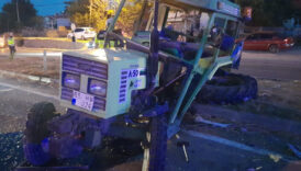 samsundaki kazada otomobil ile traktor carpisti H7TPBOC1