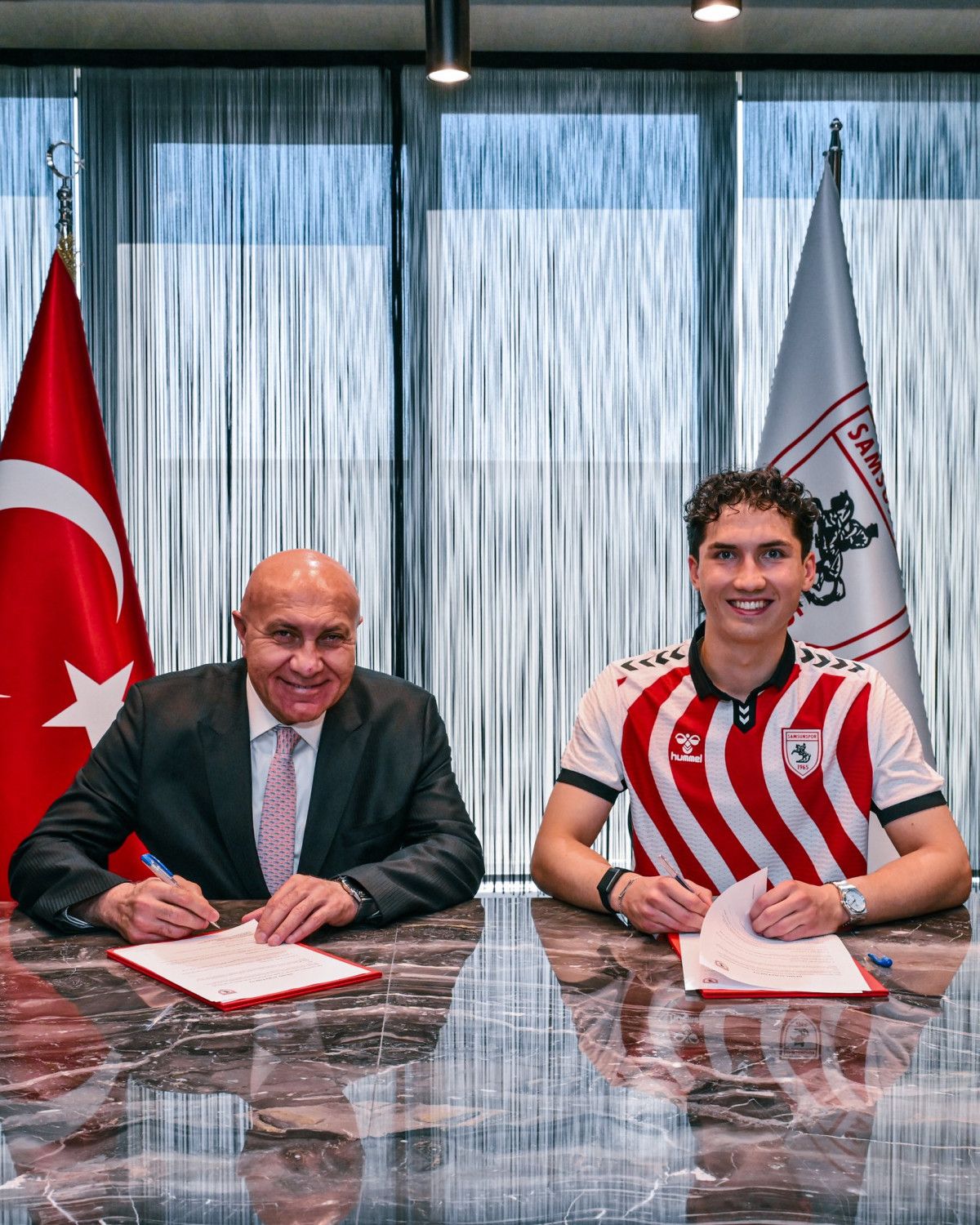 samsunspordan sasirtan transfer devre arasina kadar kiralandi 0 ZE3hLlMM