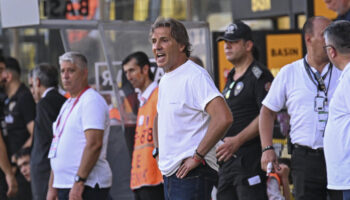 sergey yuran ligin en iyi takimlarindan bir tanesiyle karsilastik vBmKKXGZ