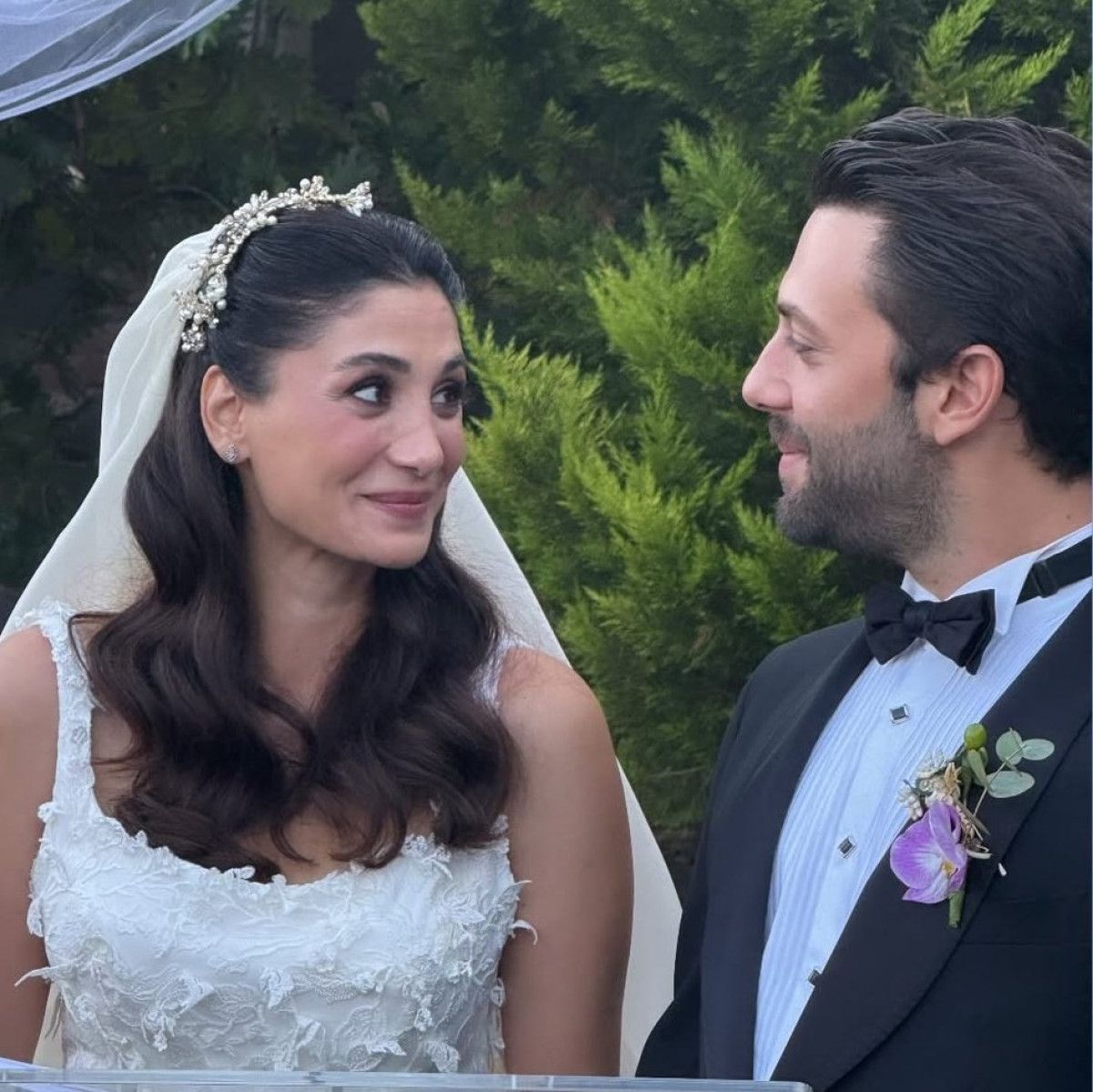 sitare akbas ile cengiz orhonlu evlendi 1 kFMXSc1n