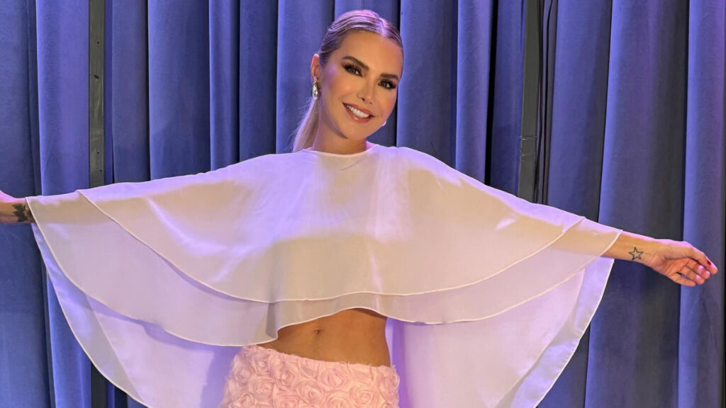 sunucu ece erkenden samimi aciklamalar biz erkek gibi olduk erkekler de prenses oldu 6UMrBPK3