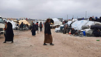 suriyedeki hol kampi pkkypg isgali altinda 38 suriyeli aile tahliye edildi ZlmtDdrw