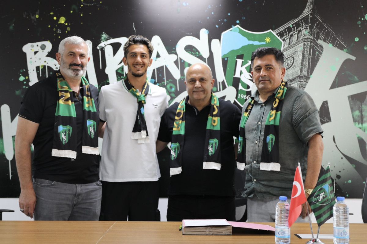 Tayfur Bingöl, Kocaelispor'a transfer oldu 4 tayfur bingol kocaelispora transfer oldu 3 GNOy4zJf