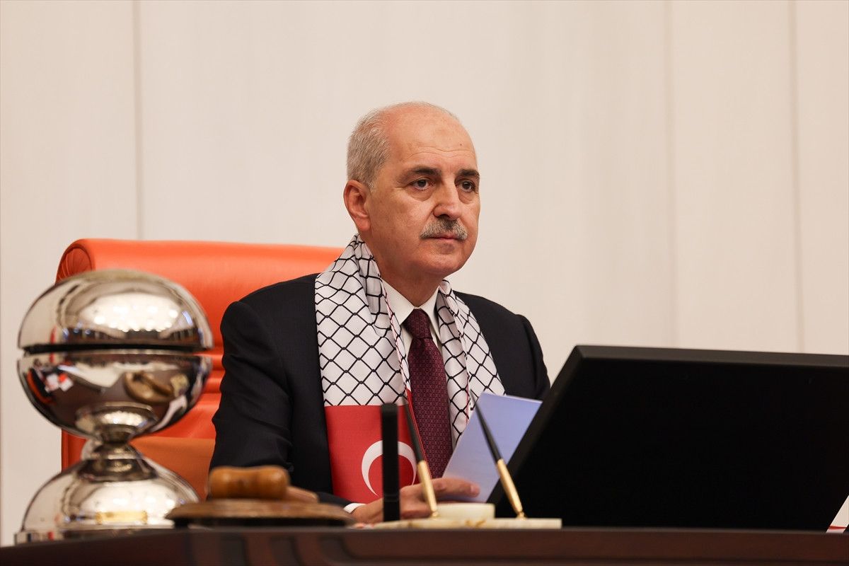 tbmm oturumunda numan kurtulmus ile omer gergerlioglu arasinda gerginlik yasandi 1 SvjfwVLI