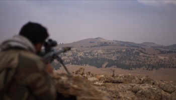 teror orgutu pkkypg munbice saldirdi 7 yarali iUakqZwr