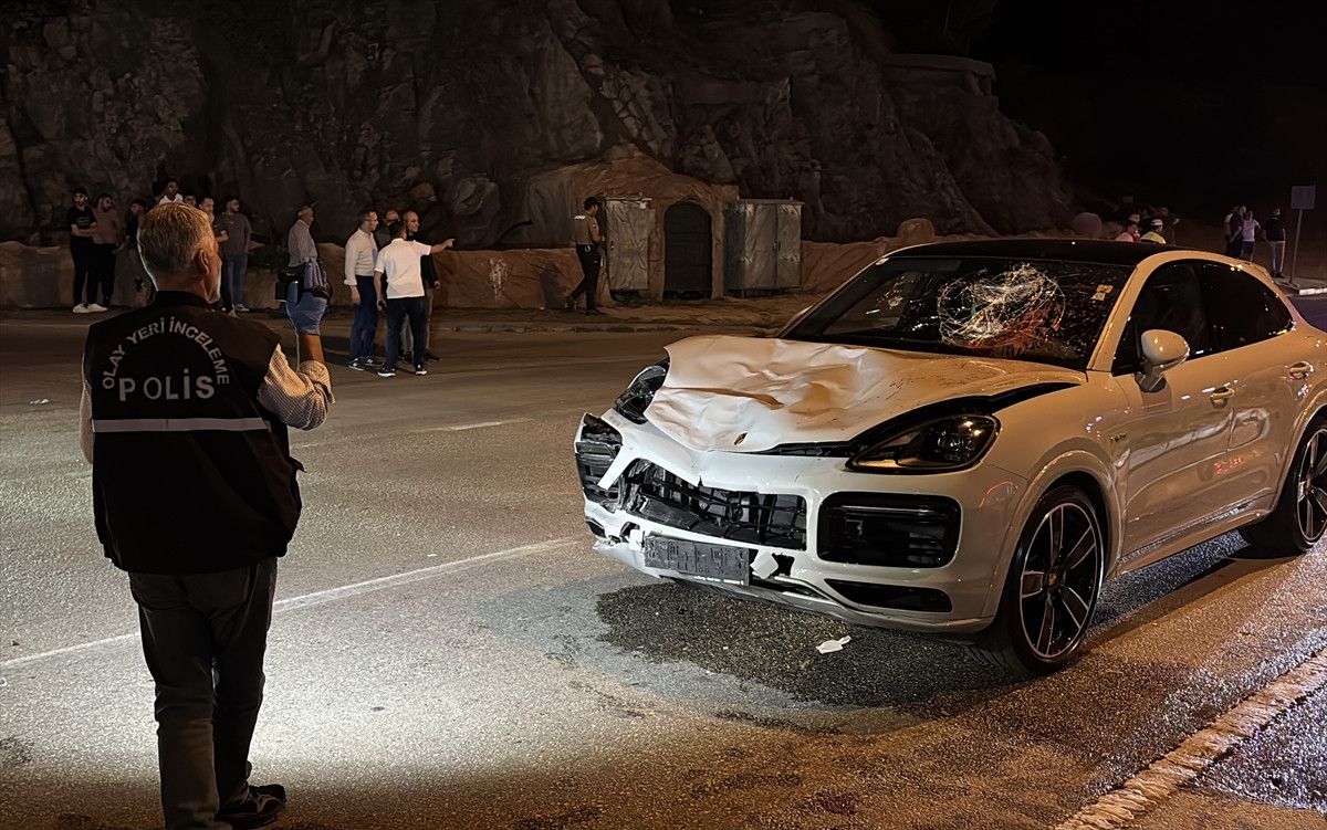 tokatta cip ile motosiklet carpisti 2 olu 1 Ue5zCqJH