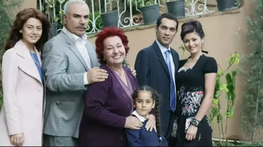 tolga karel yaprak dokumunde canladirdigi oguz hakkinda konustu 2000 yilinda dogan jenerasyonun kopyasi SivKJuG3