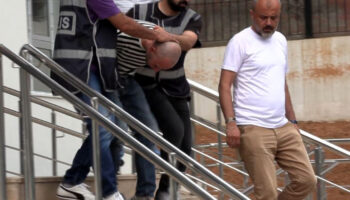 trabzonda esi sinemi olduren zanli tutuklandi qBpdFewR