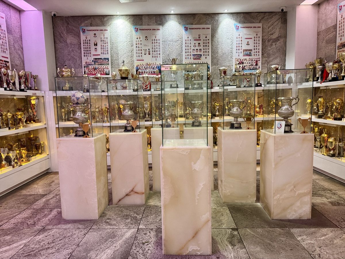 Trabzonspor kuruluşunun 58'inci yıl dönümünü kutluyor 2 trabzonspor kurulusunun 58inci yil donumunu kutluyor 1 MP5t8QBF