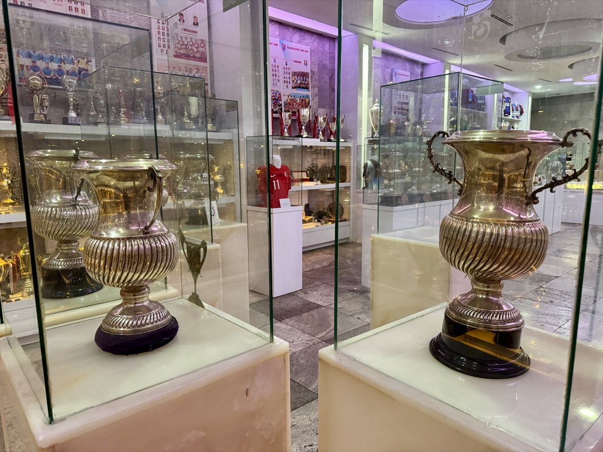 Trabzonspor kuruluşunun 58'inci yıl dönümünü kutluyor 4 trabzonspor kurulusunun 58inci yil donumunu kutluyor 3 Dg77BIiQ