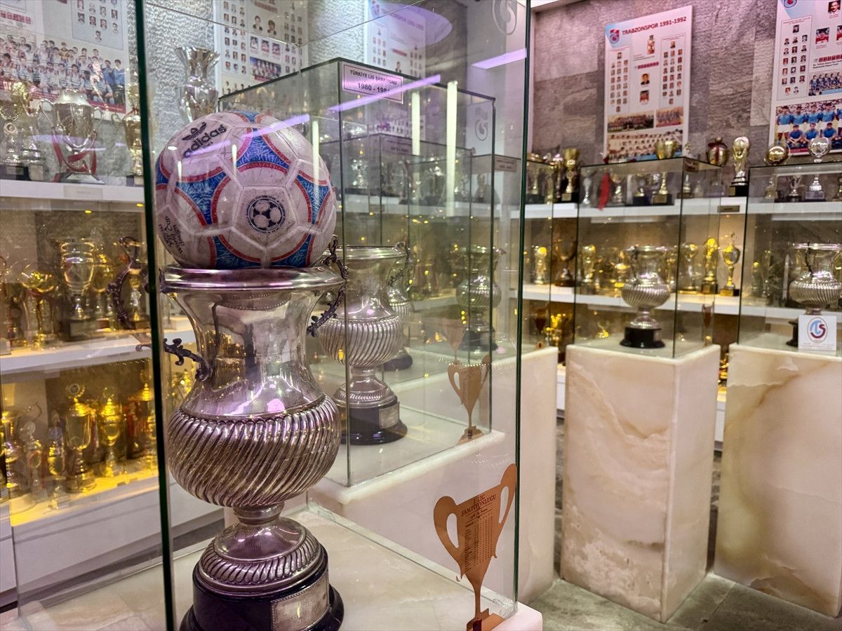 Trabzonspor kuruluşunun 58'inci yıl dönümünü kutluyor 8 trabzonspor kurulusunun 58inci yil donumunu kutluyor 7 GtcDs4vy