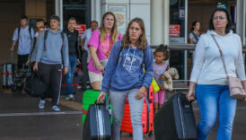 turizm geliri ikinci ceyrekte yillik yuzde 84 artarak 162 milyar dolar oldu qbwbchX4