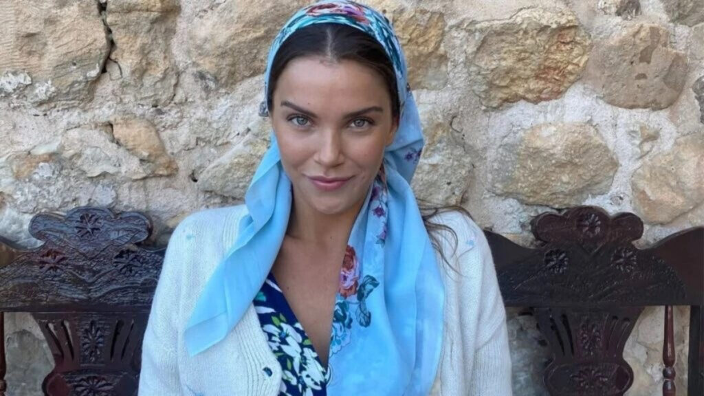 uzak sehirin pakizesi vucut gelistirmeci cikti milli zeyna pFQsggWI