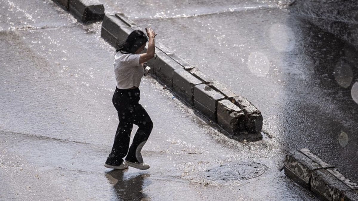 yurtta kuraklik bitiyor 14 ilde saganak uyarisi 0 BS8Q5Qrq