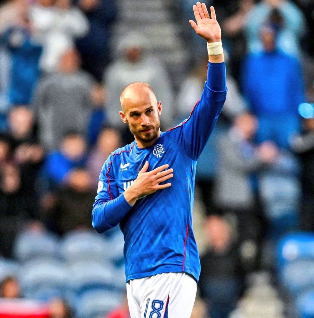 zeki celik ve vaclav cernyden besiktasa begeni 2 FsrCEdvO