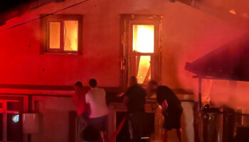 zonguldakta 4 ev ve 1 is yeri yandi 6 kisi dumandan etkilendi srJR4ZxI