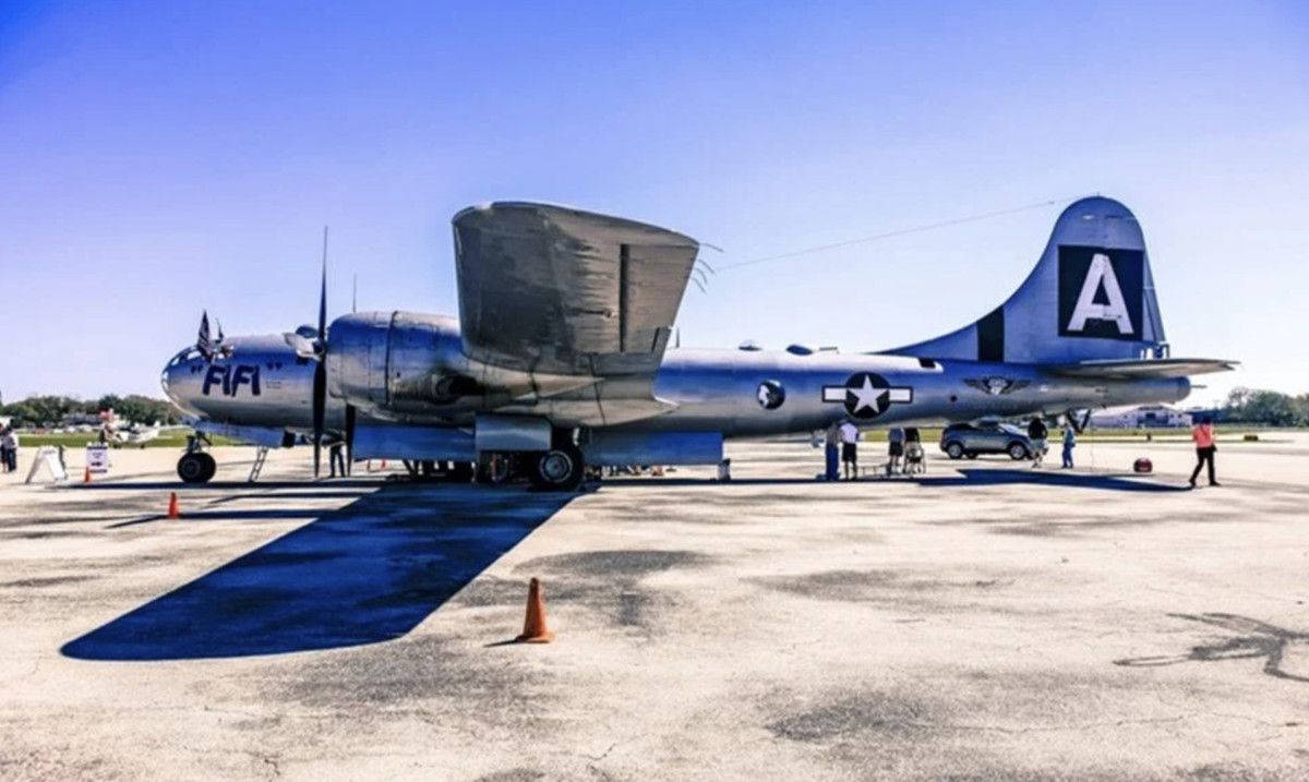 2 dunya savasinin en pahali silahi savasi bitiren ucak 0