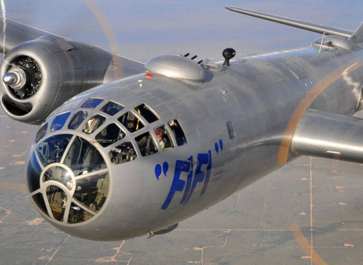 2 dunya savasinin en pahali silahi savasi bitiren ucak 2 YLhIqF7d