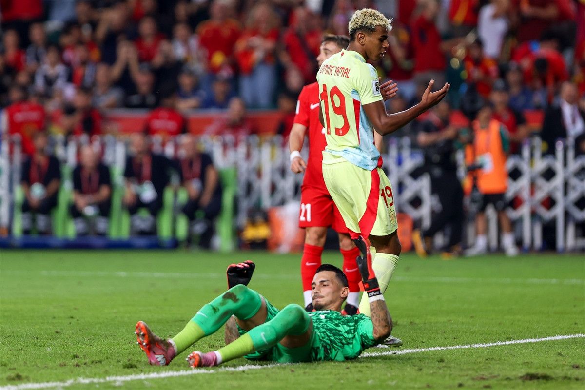 A Milli Futbol Takımı, 4 yıl sonra elemelerde 6 gol yedi 1 a milli futbol takimi 4 yil sonra elemelerde 6 gol yedi 0 sC3MygDq