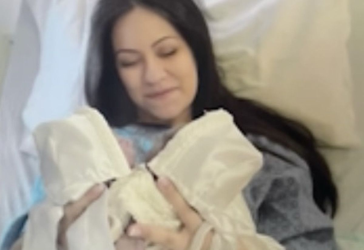 abdde bir anne zor olani secti yapisik ikizler dogar dogmaz hayata veda ettiler 0 Lj3QDXgr