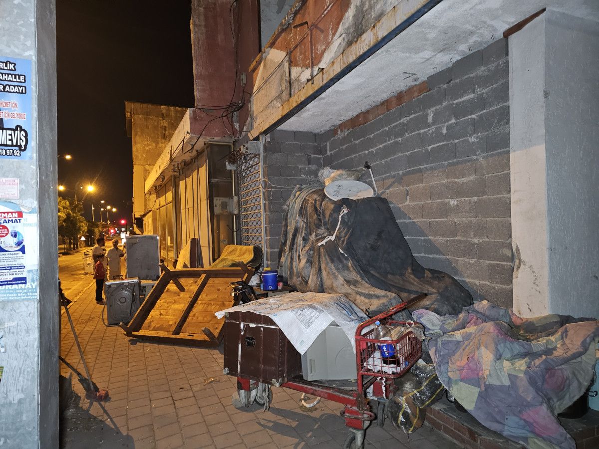 Adana'da tutukları evden 3 gün sonra çıkarıldılar 3 adanada tutuklari evden 3 gun sonra cikarildilar 2 j5zjKmke