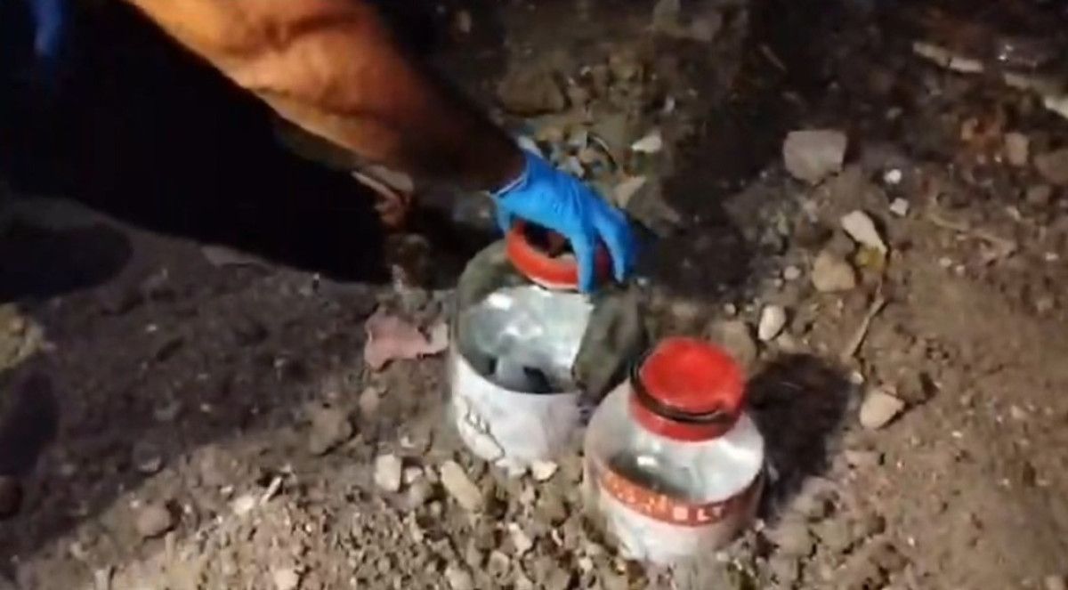 adanada uyusturucuyu topraga gommusler 3 torbaci tutuklandi 1 GLqy3DW1