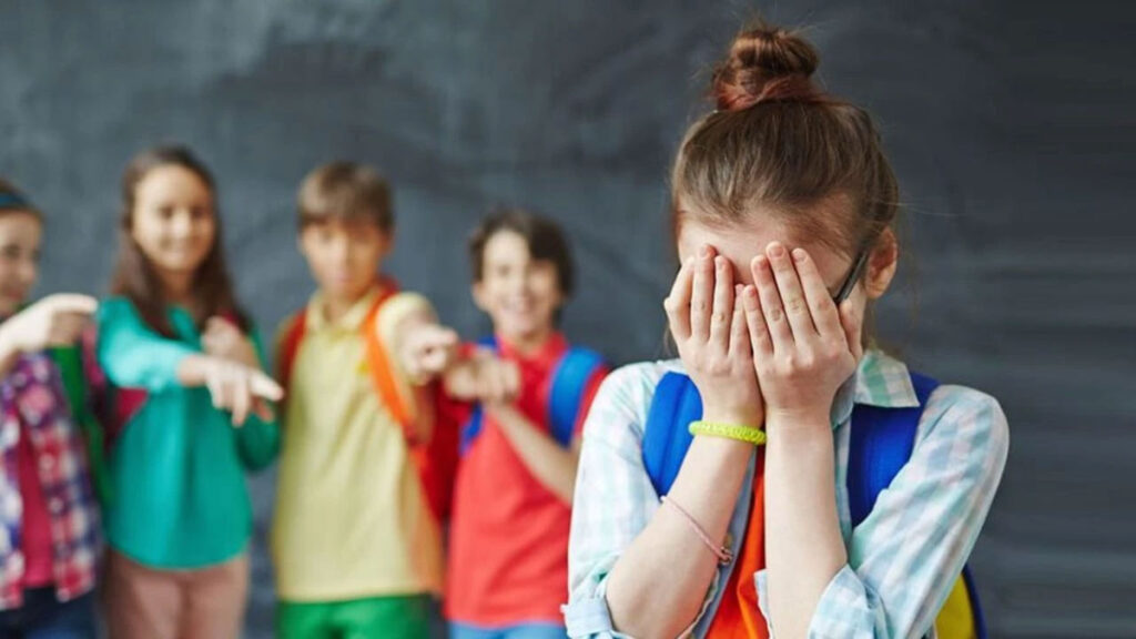 akran zorbaligina karsi ailelerin yapmasi gerekenler AZyEUMrN