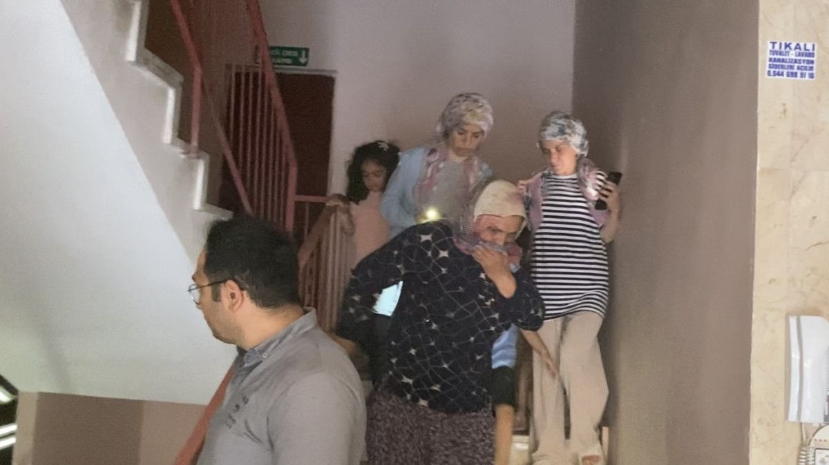 aksarayda firinda unutulan kek apartmani dumana bogdu 1 JdHb4Qsi