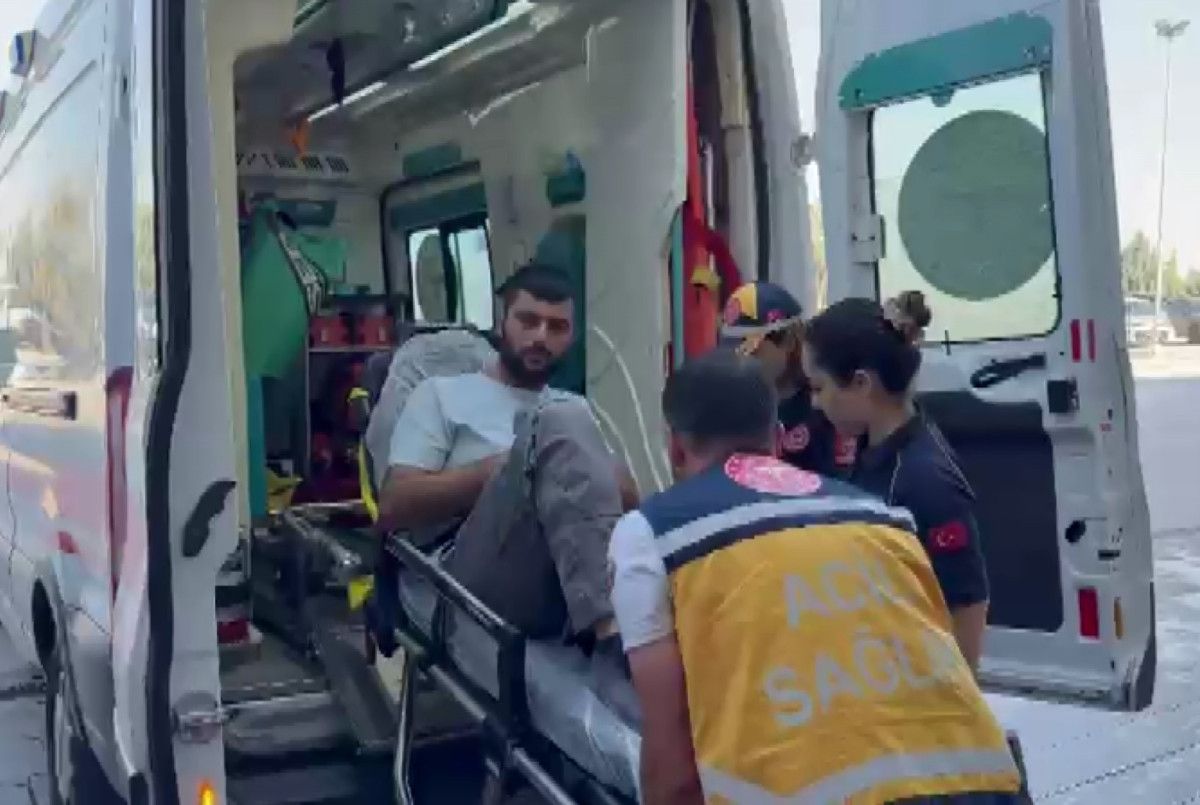 aksarayda parasini alamayan iki kardes kursun yagdirdi 2 yarali 1 QjdchGv1