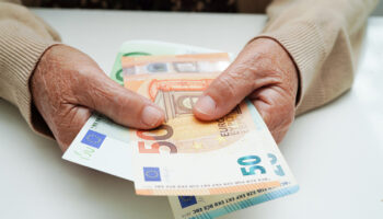 almanyada harekete gecildi bu emekliler 2026da maas alamayacak duUZxnvd