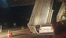 ankarada damperi acilan kamyona otomobil carpti 1 olu 8ZZE8MQk