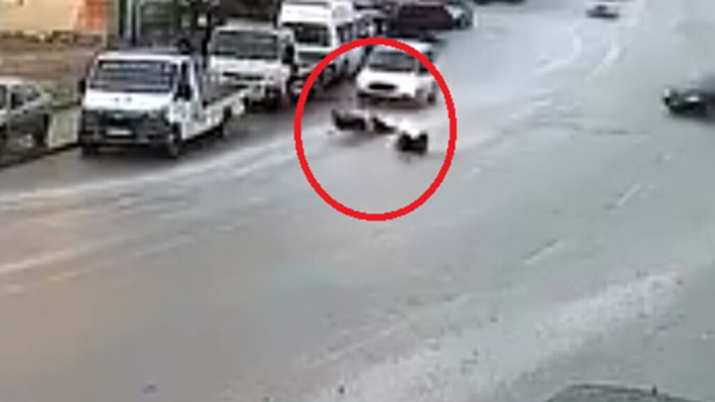 ankarada devrilen motosikletin surucusu metrelerce suruklendi ZGXCeBxQ