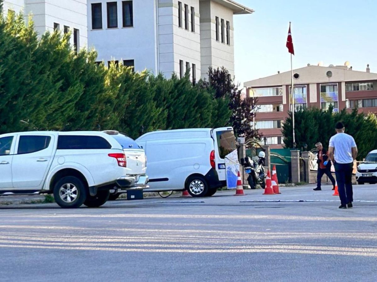 Ankara'da silahlı saldırıda başından vurulan kişi hayatını kaybetti 1 ankarada silahli saldirida basindan vurulan kisi hayatini kaybetti 0 M6q89wRP