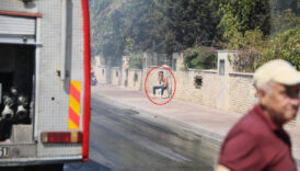 antalyada evini atese veren adam yangini tabureye oturup izledi OXw9K2Al