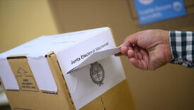 arjantindeki eyalet secimlerini muhalefet buyuk farkla kazandi fBGaFcBK