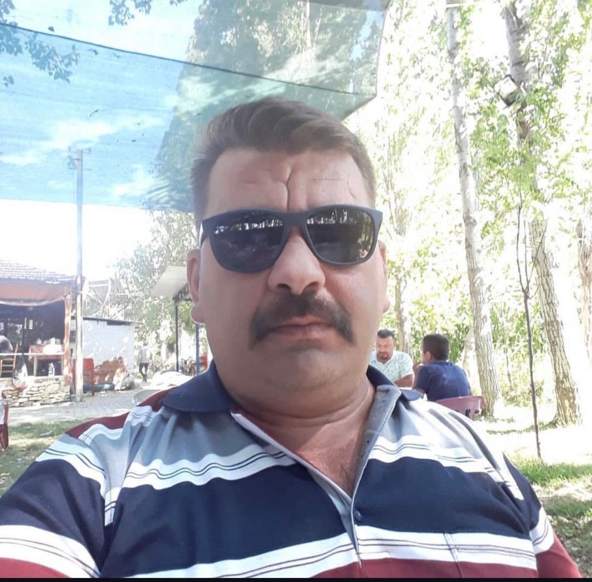 aydinda yol kenarina devrilmis motosikletinin yaninda olu bulundu 0 z5euYytt