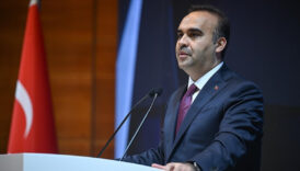 bakan kacirdan ozele gonderme cekirgeler urkuyor diyen cikmaz insallah lNFIpnjN