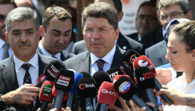 bakan tunc duyurdu chp il baskanligi onundeki olaylara sorusturma FOfvKmQH