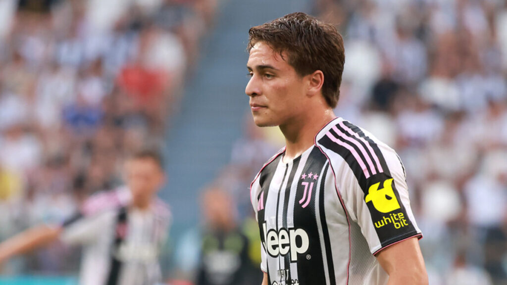 barcelonanin gelecekteki hedefi kenan yildiz AC6TAs2M