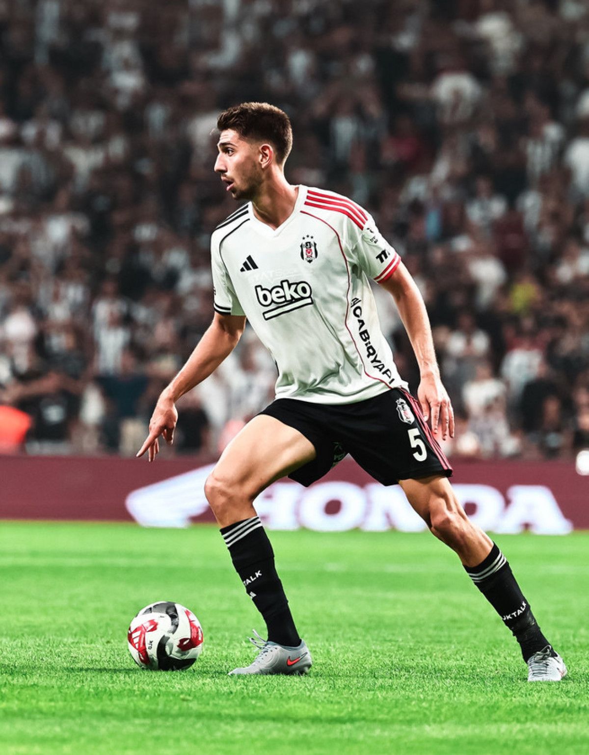 besiktastan demir ege tiknaz aciklamasi 0 5Ffa1Wch