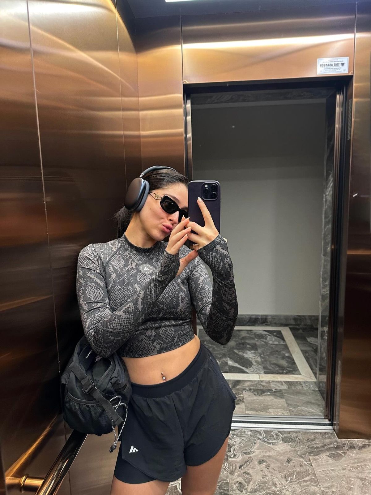 Blok3 ile aşk yaşıyor iddiası vardı! Cemre Baysel son pozlarına beğeni yağdı 2 blok3 ile ask yasiyor iddiasi vardi cemre baysel son pozlarina begeni yagdi 1 E8Mb11Bq