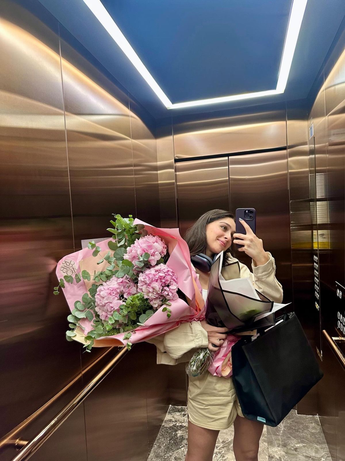 Blok3 ile aşk yaşıyor iddiası vardı! Cemre Baysel son pozlarına beğeni yağdı 3 blok3 ile ask yasiyor iddiasi vardi cemre baysel son pozlarina begeni yagdi 2 ZiHtNXLn